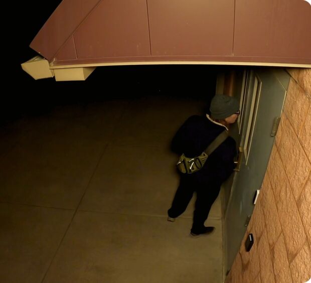 Surveillance night door intruder